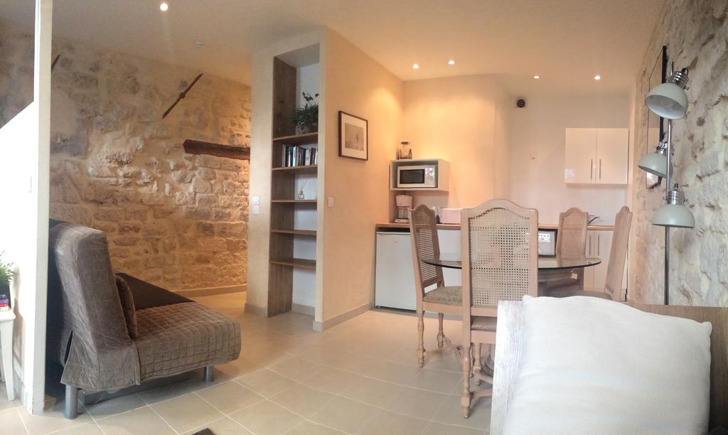 Lumineux Centre - Chatelet Parijs